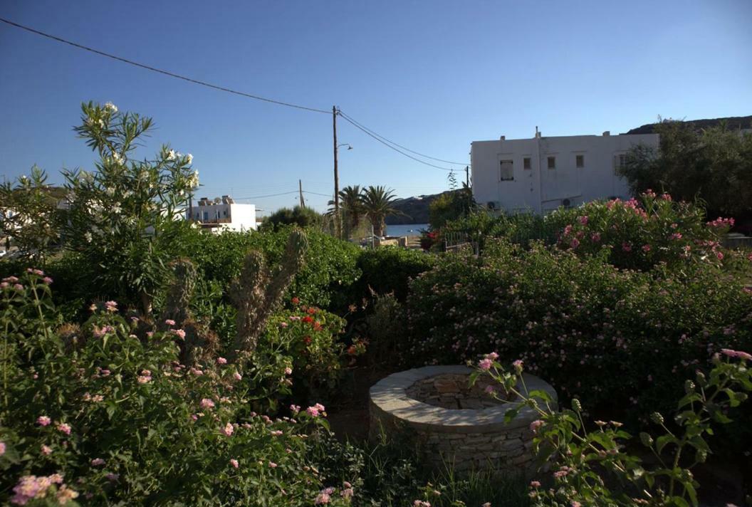 Sifneiko Arxontiko Hotel Faros  Exterior photo